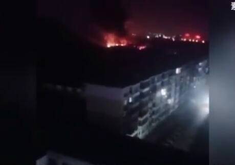 大连一化工厂爆炸原因是什么