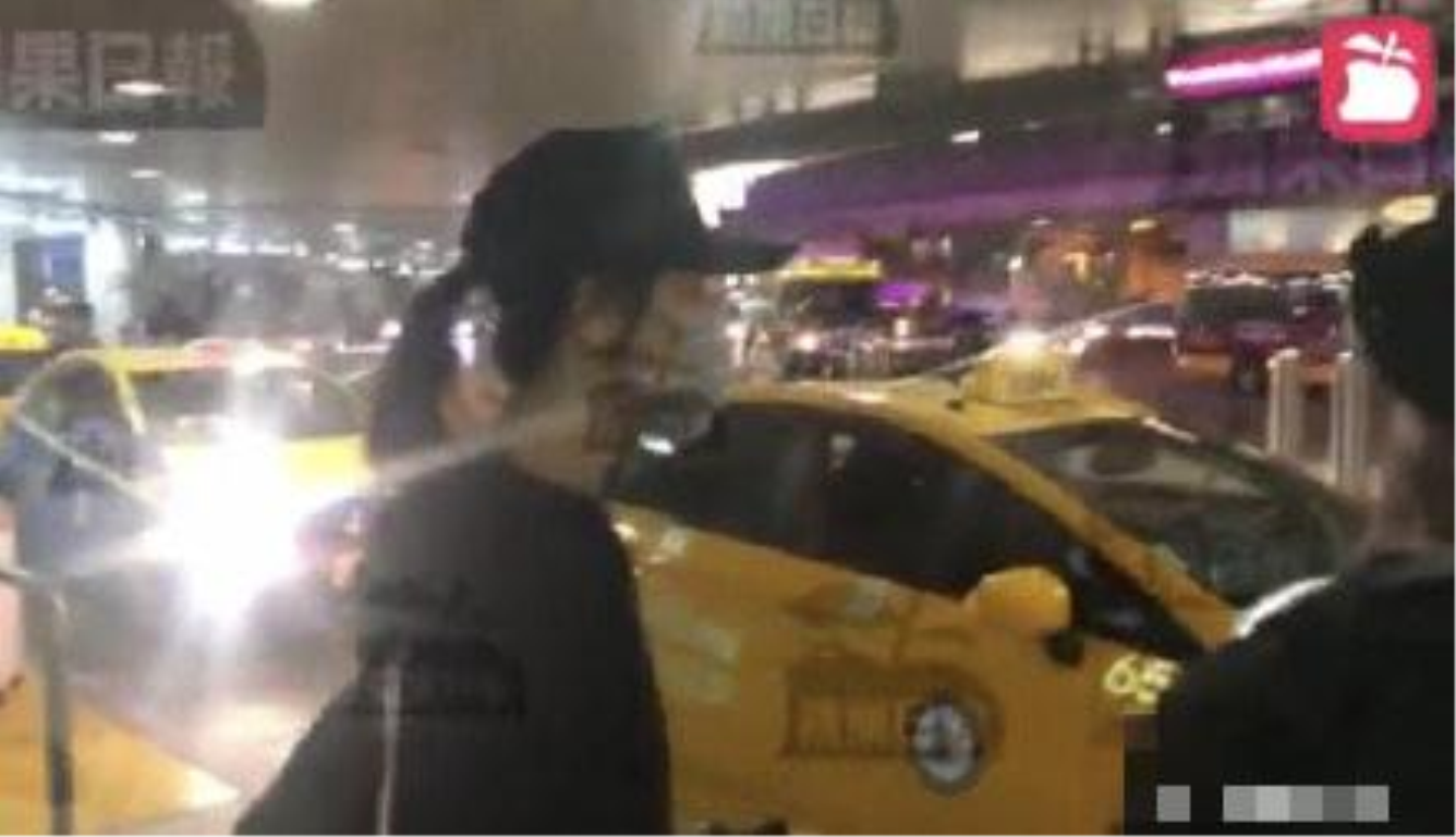 黄心颖风波后首现身 面对记者追问一概没有回应