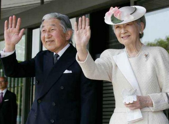 明仁天皇退位日本放假吗