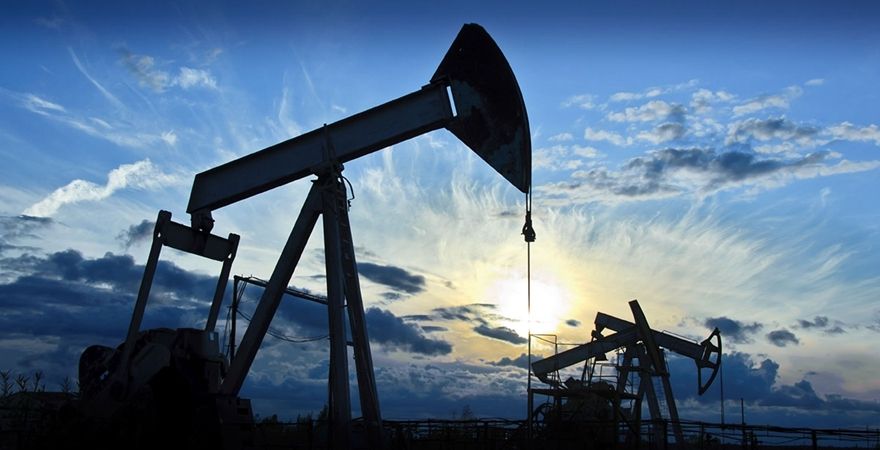 油市多空消息交织 国际原油的价格震荡下移