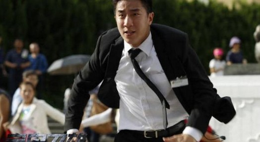 巩俐什么时候改的国籍