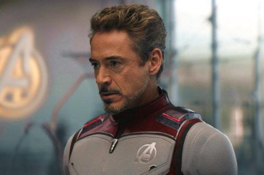 文言文写钢铁侠传 超级英雄钢铁侠有了自己的传记 你能看懂吗?