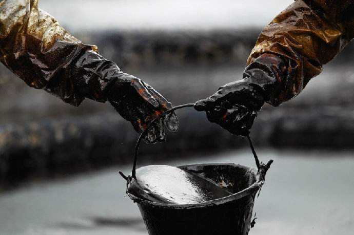 美国库存任性飙升 俄罗斯多家油企“诉苦”
