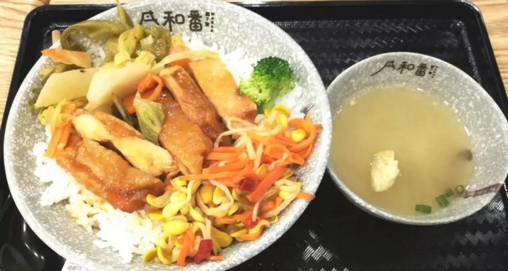 香得眉毛都要飞掉的日式小馆 竟然15元就能吃饱!