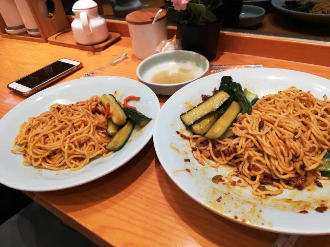 一家肉酱面店 为什么开在哪里都那么火?