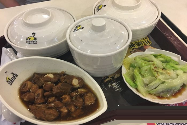 真功夫能不能加盟？真功夫餐饮加盟费多少？