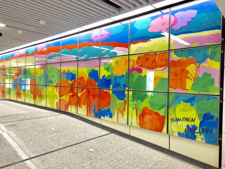 有色彩障碍的他 却创作出“中国最美地铁站壁画”