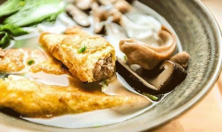 一家米粉店如何用高逼格装修 让烂大街小吃秒变网红?