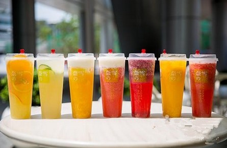 新茶饮贴身肉搏:奈雪の茶为啥能依旧缔造行业奇迹?