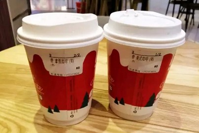 一个有1800家店的奶茶品牌 悄悄开了400家低价咖啡店