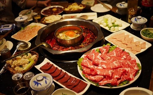 做餐饮 从几百家到万家店 究竟有那些非过不可的“坎”?