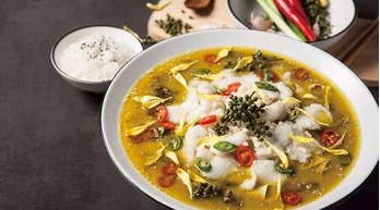 神操作!奶茶做锅底 这是一种什么景象?