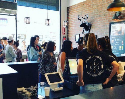 如何靠一款黑糖奶茶 5年开出200家直营店?