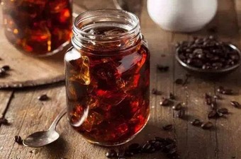 神操作!奶茶做锅底 这是一种什么景象?