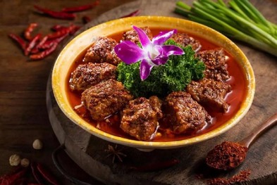 火锅一片红海怎么做出差异化?给餐饮人支两招