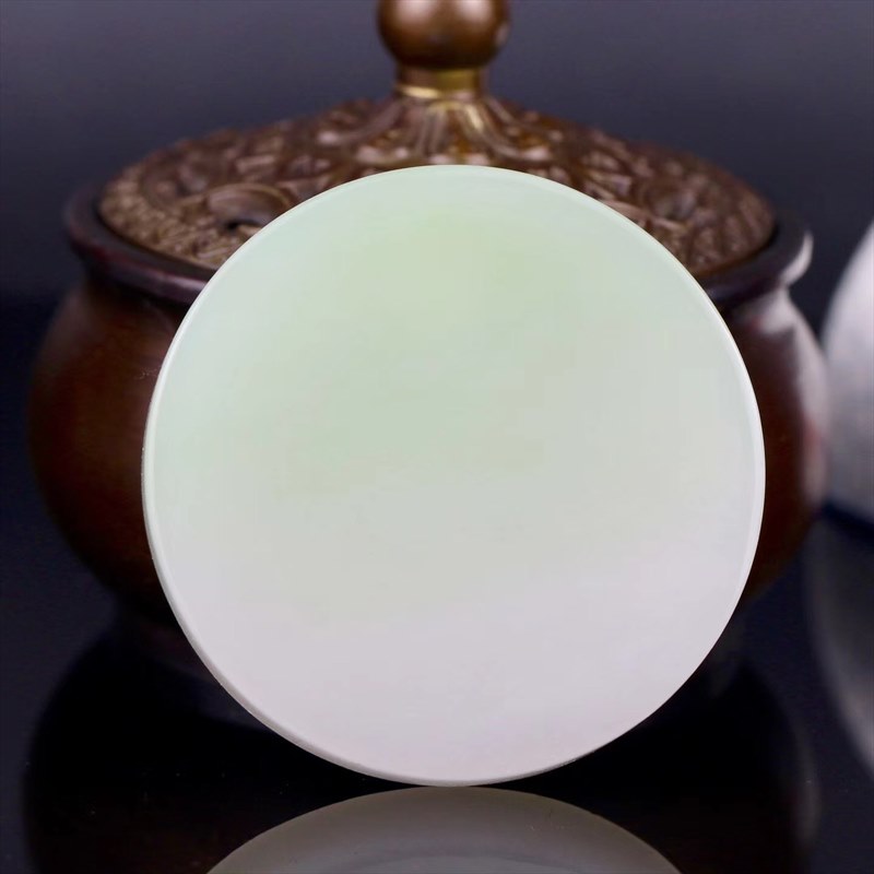 "羊脂白玉把牌-(豹)报喜"和田玉多少钱