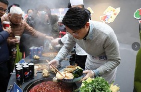 火锅一片红海怎么做出差异化?给餐饮人支两招