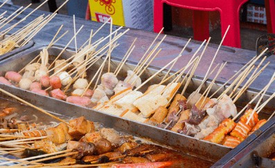 油麻辣子串串香:一店三开 挣三份钱