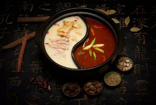 年轻人喜欢喝火锅汤?捞王用汤创造不一样的火锅
