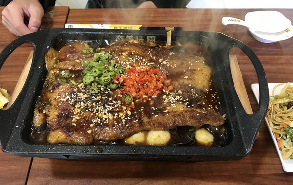 三年就成为领先品牌 态美味小份烤鱼饭做了什么?