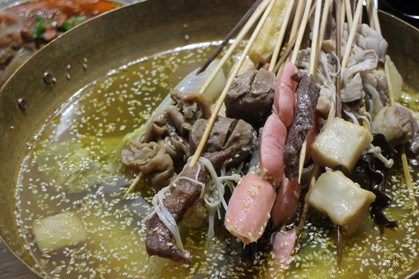 “明星收割机”醉麻辣 王菲谢霆锋都吃过!