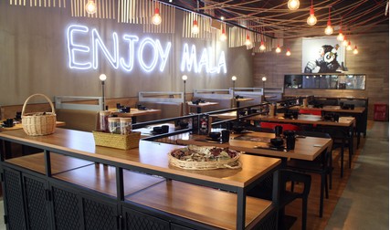 “明星收割机”醉麻辣 王菲谢霆锋都吃过!