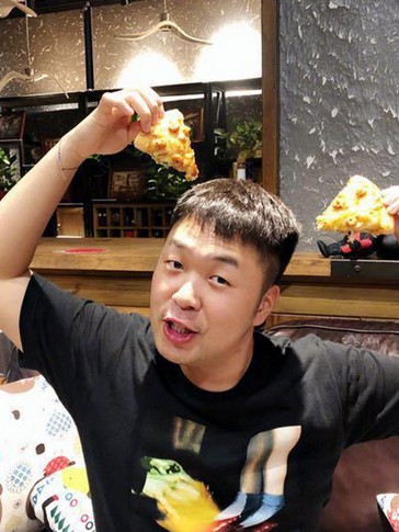 自助餐厅转型求生 杜海涛的海吃海喝做对了什么?