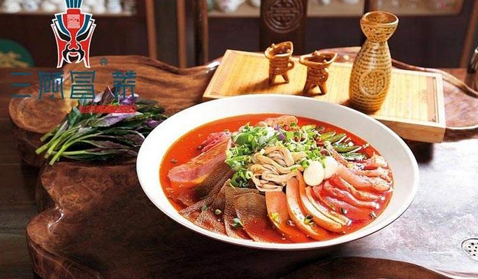 三顾冒菜开店3000家 “冒菜大王”曹闽如何年入千万?