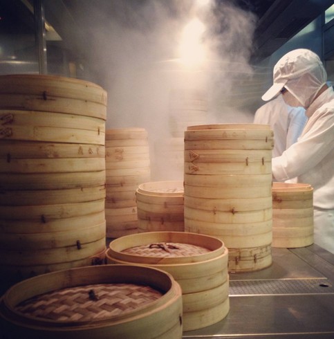 从四张桌椅到全球100家店 鼎泰丰怎样将小笼包卖遍全世界?