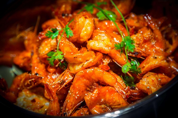 虾吃虾涮虾火锅是怎么打破川渝火锅“排外”魔咒的?