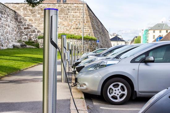 日本拟要求电动汽车明示电池衰减情况