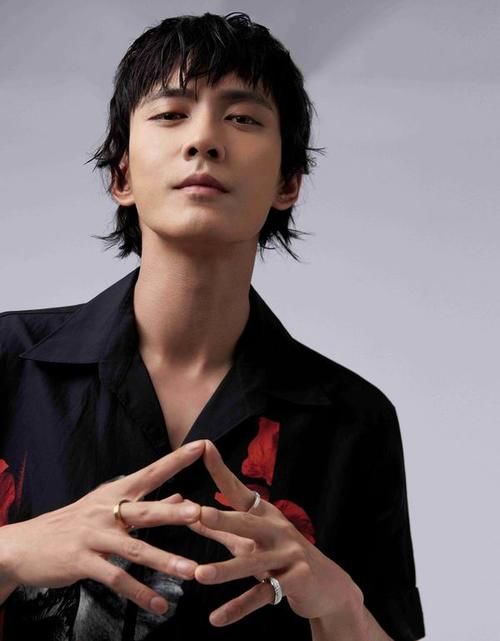 珠宝品牌官宣大战 各类代言人让人眼花缭乱