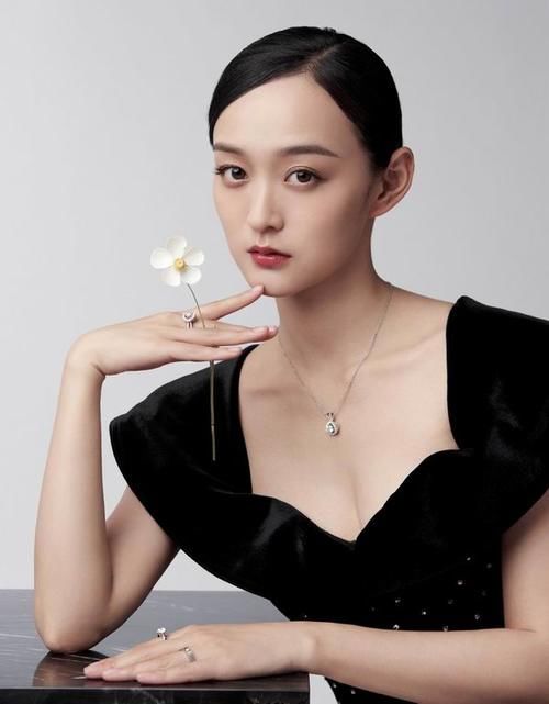 珠宝品牌官宣大战 各类代言人让人眼花缭乱