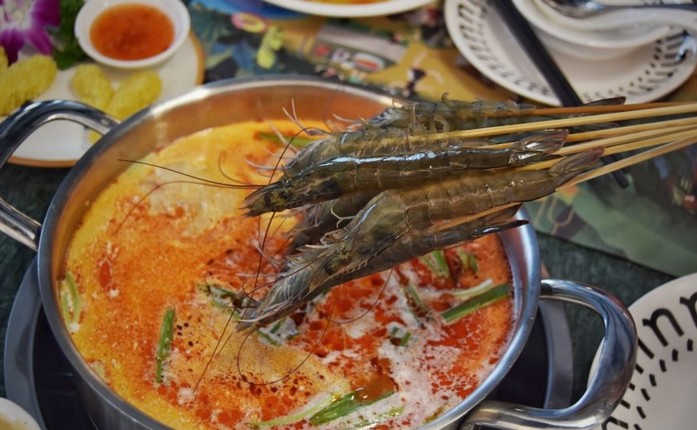 人均排队3小时 集渔泰式海鲜火锅成品类黑马