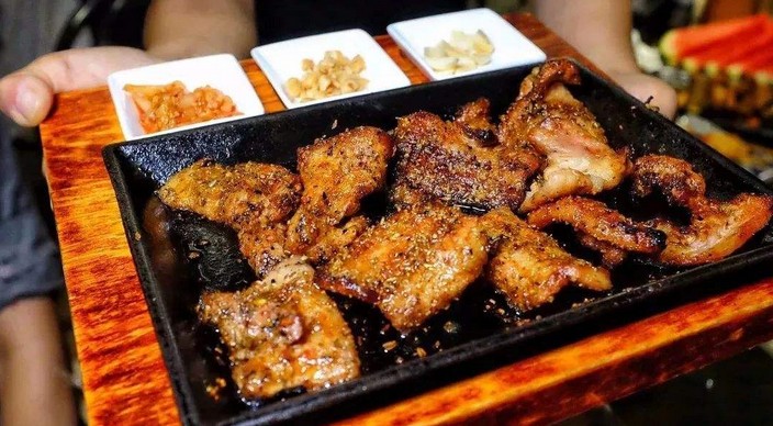 柳叶刀烧烤 这家医生们开的烧烤店有什么不同?