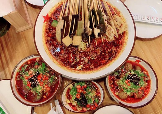 可以打麻将的钵钵鸡?开杠钵钵鸡自带互联网基因