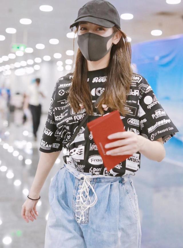 搭配服装 主播 57218424edcd985bbbf7cdf1835e5cb8.jpeg?_=1567735788686