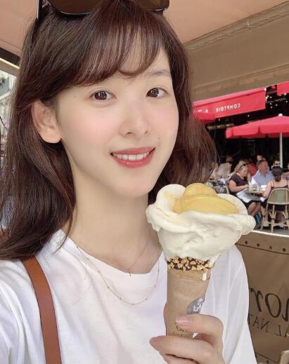 章泽天辟谣成绩差:谣言还有这么多人信?