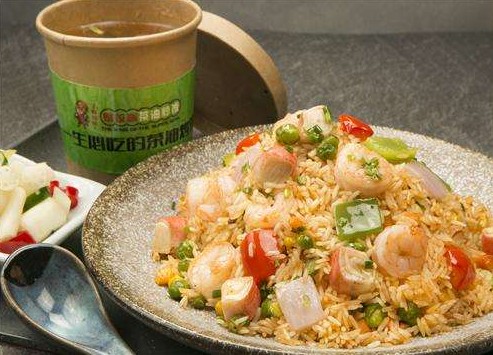 装在易拉罐里的炒饭 囧多多茶油炒饭成炒饭新网红