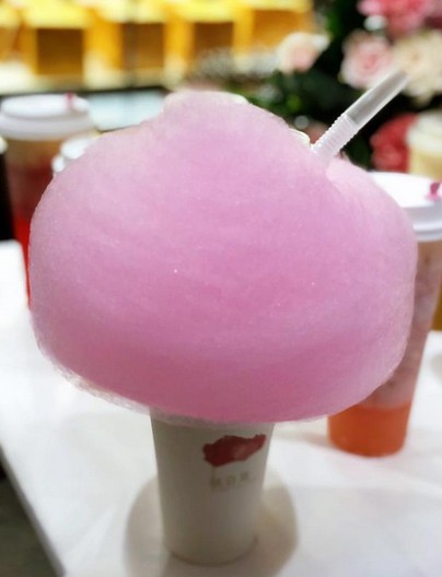 刷爆朋友圈 这家秋日岚奶茶店也太好看了吧!