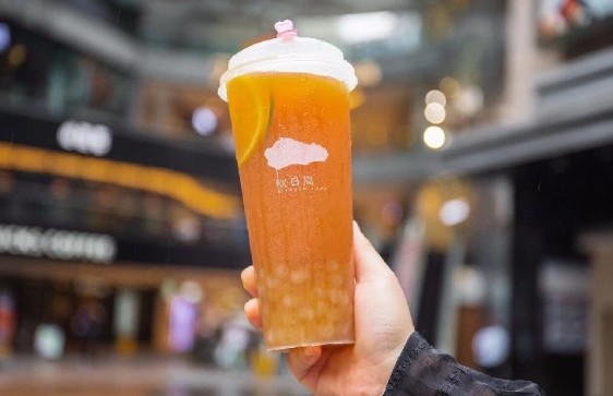 刷爆朋友圈 这家秋日岚奶茶店也太好看了吧!