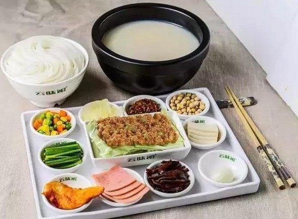 云味馆每月卖出100万碗米线的秘密是什么?