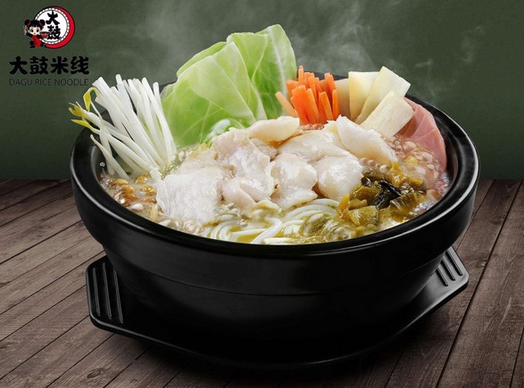 大鼓米线:百煮仍有骨 入口自分明