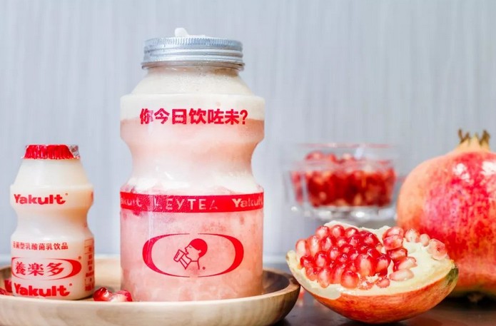 喜茶联名养乐多 网友:冲这瓶子我买定了!