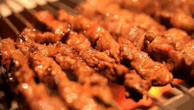 很久以前羊肉串 这串羊肉不简单!