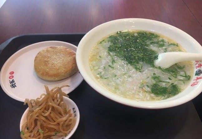 一年收益达2亿元 武圣羊杂割做了什么?