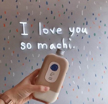 10平方米小店排队2小时 machi machi奶茶有什么魔力?