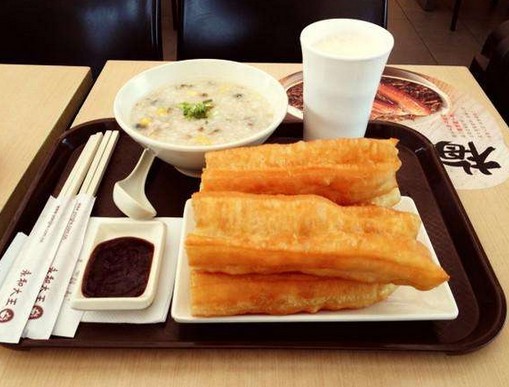 卖油条年收入3亿元 永和大王的早餐有多好吃?