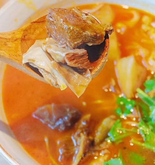 新荣记开设子品牌荣叔的面馆 这碗面凭什么卖128元?