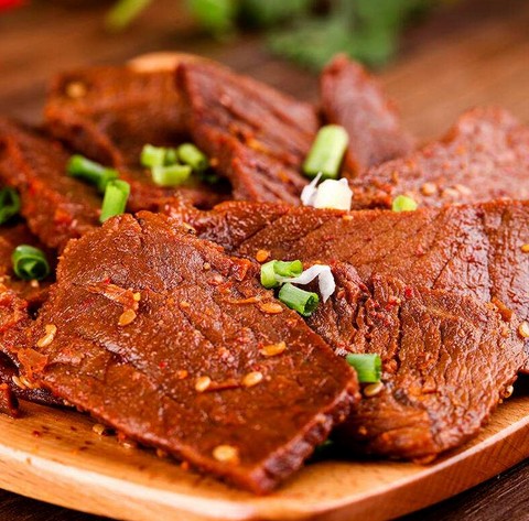 从下岗员工到身价70亿 煌上煌徐桂芬如何靠一只酱鸭逆风翻盘?